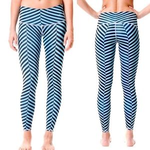 Teeki Balanced Traveler Leggings blue RARE